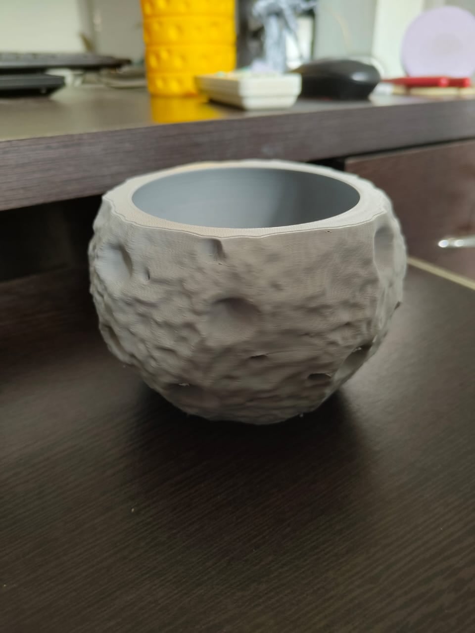 Planter - Moon 3d model