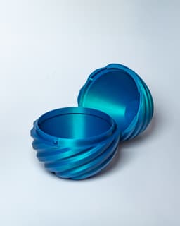 Spiral Egg - Snap closed 3d model