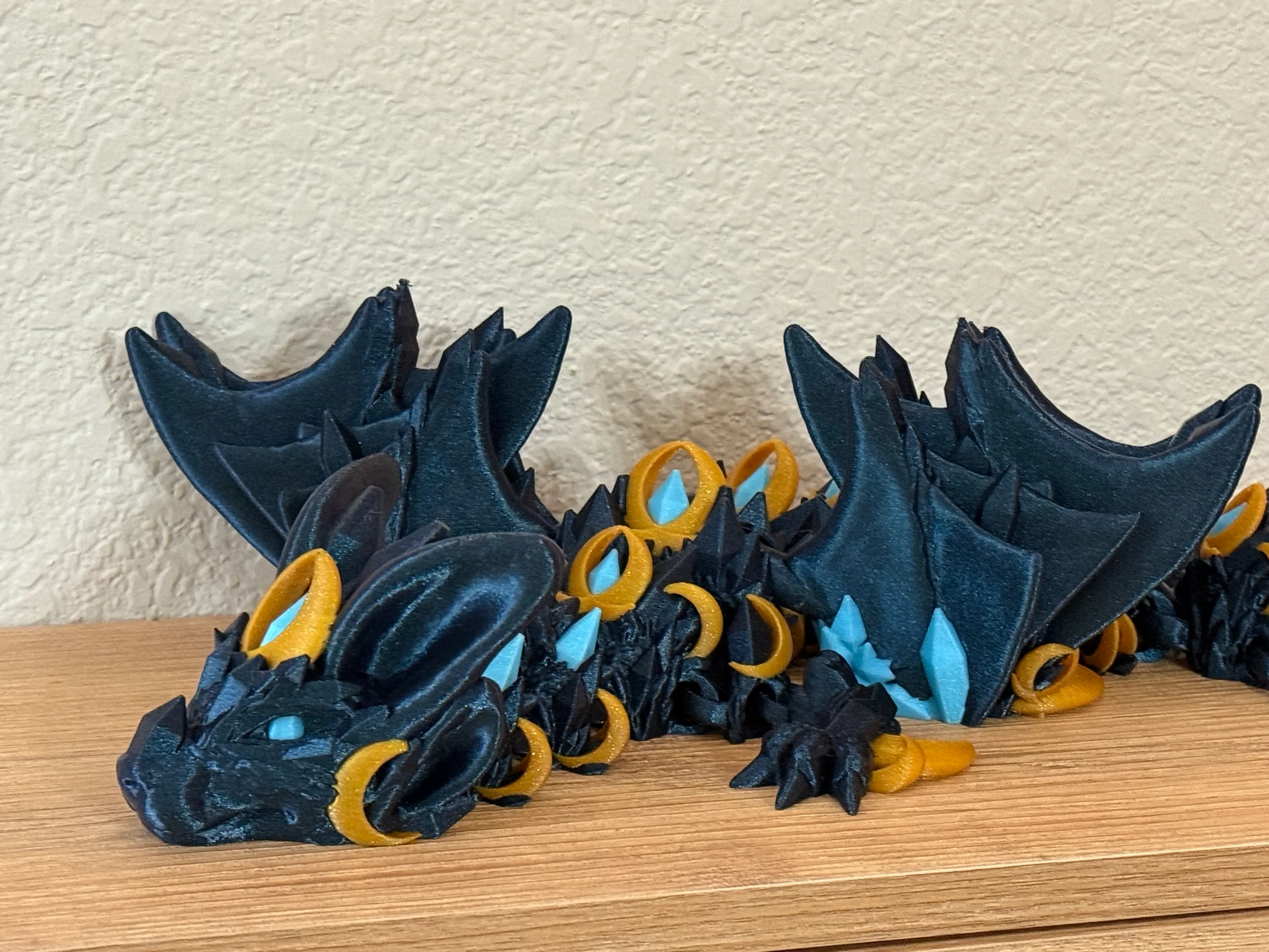 Such a beauty I love this design! Currently working on an albino version 🦇
Printed 150% on Bambu H2S