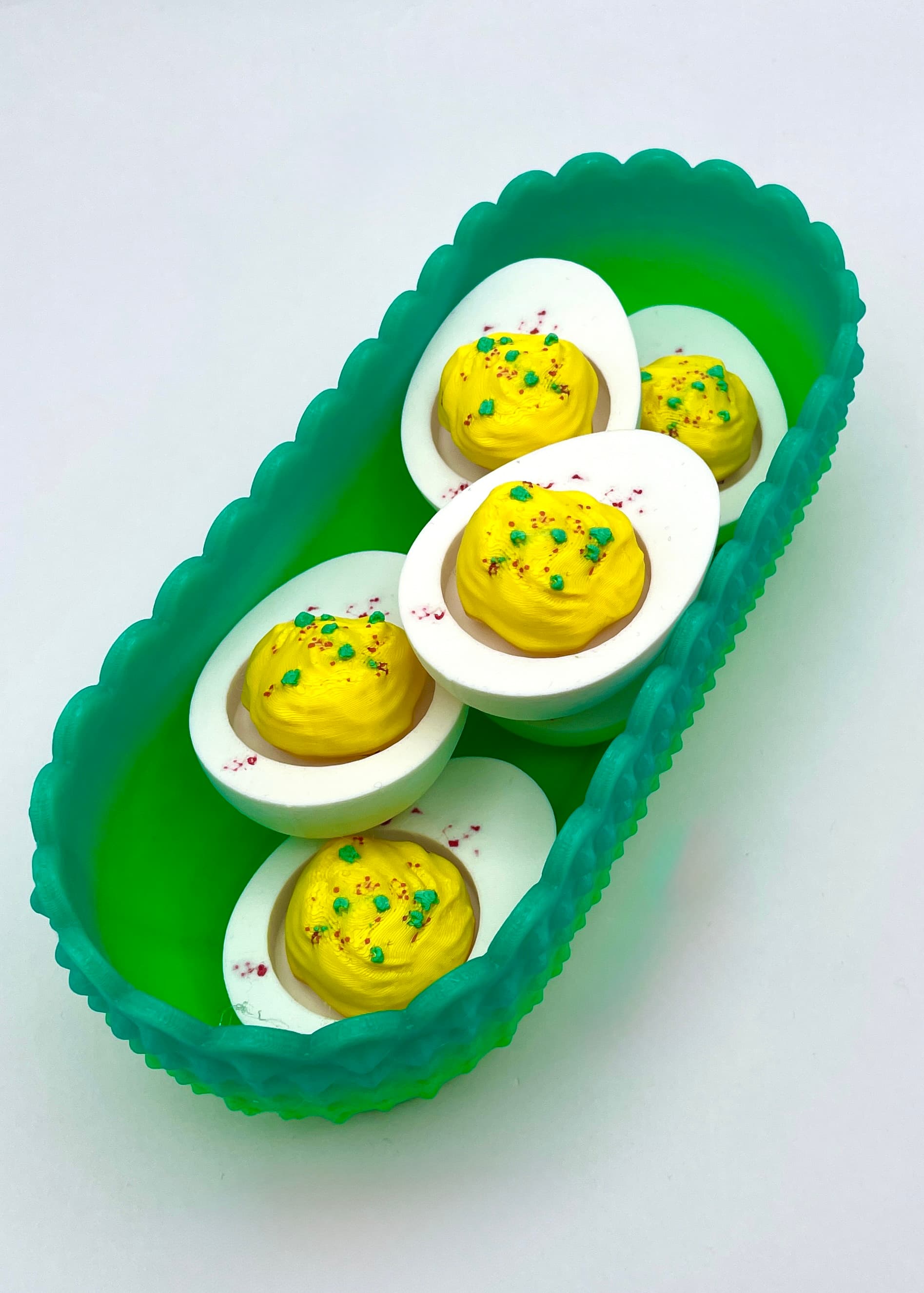 Ludo Deviled Egg clicker - SO fun!! In Polymaker Panchroma Cold White, Silk Yellow, Silk Green and Starlight Mars - 3d model
