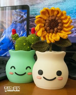 PACK OF 4 KAWAII POTS - PENHOLDERS 3d model