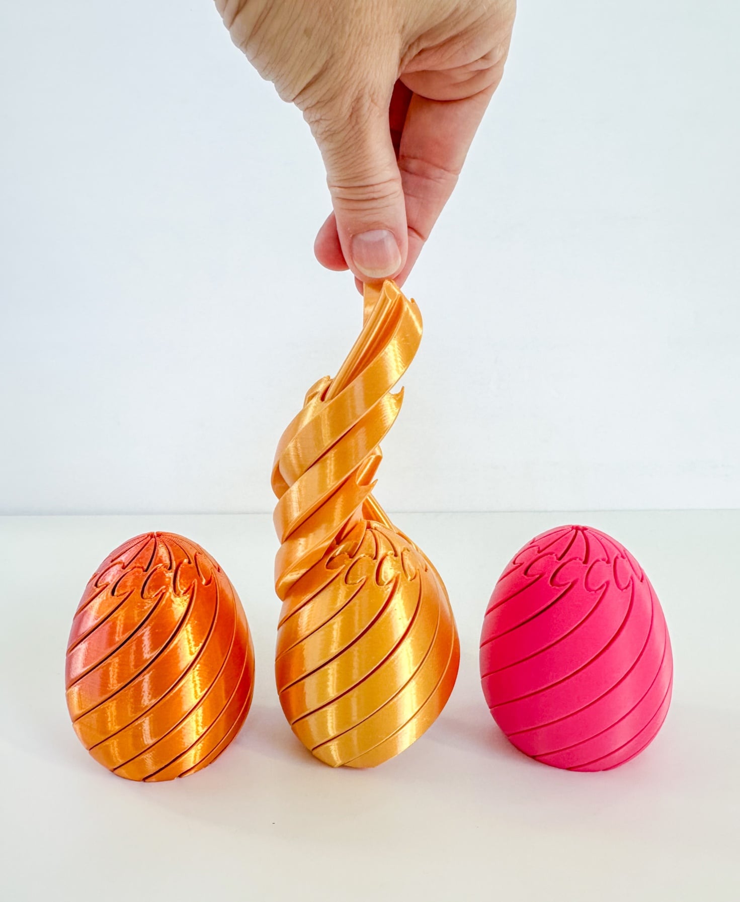 Twisty Fidget Egg (2 sizes) 3d model