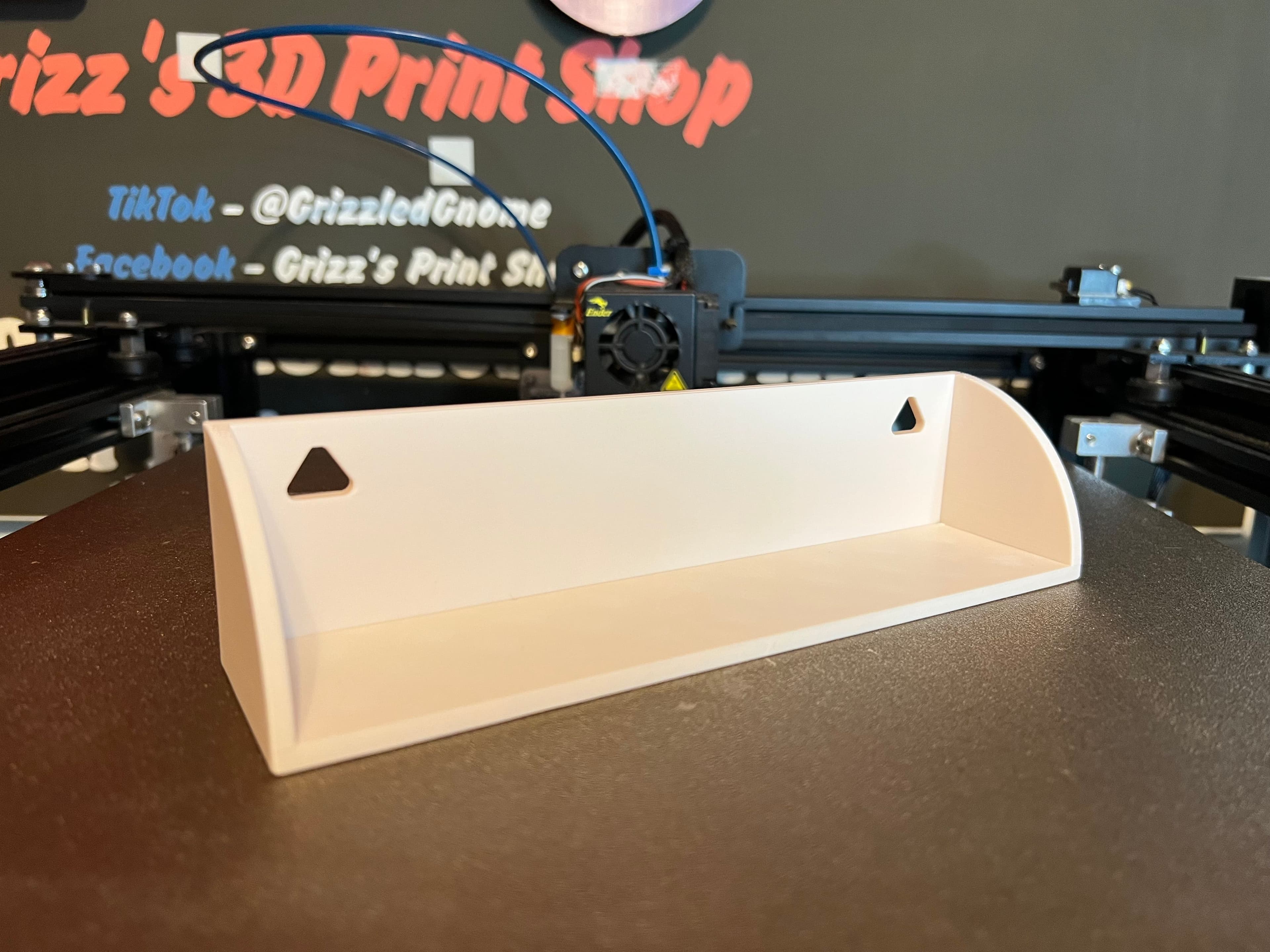 Simple wall shelf - Print in place 3d model