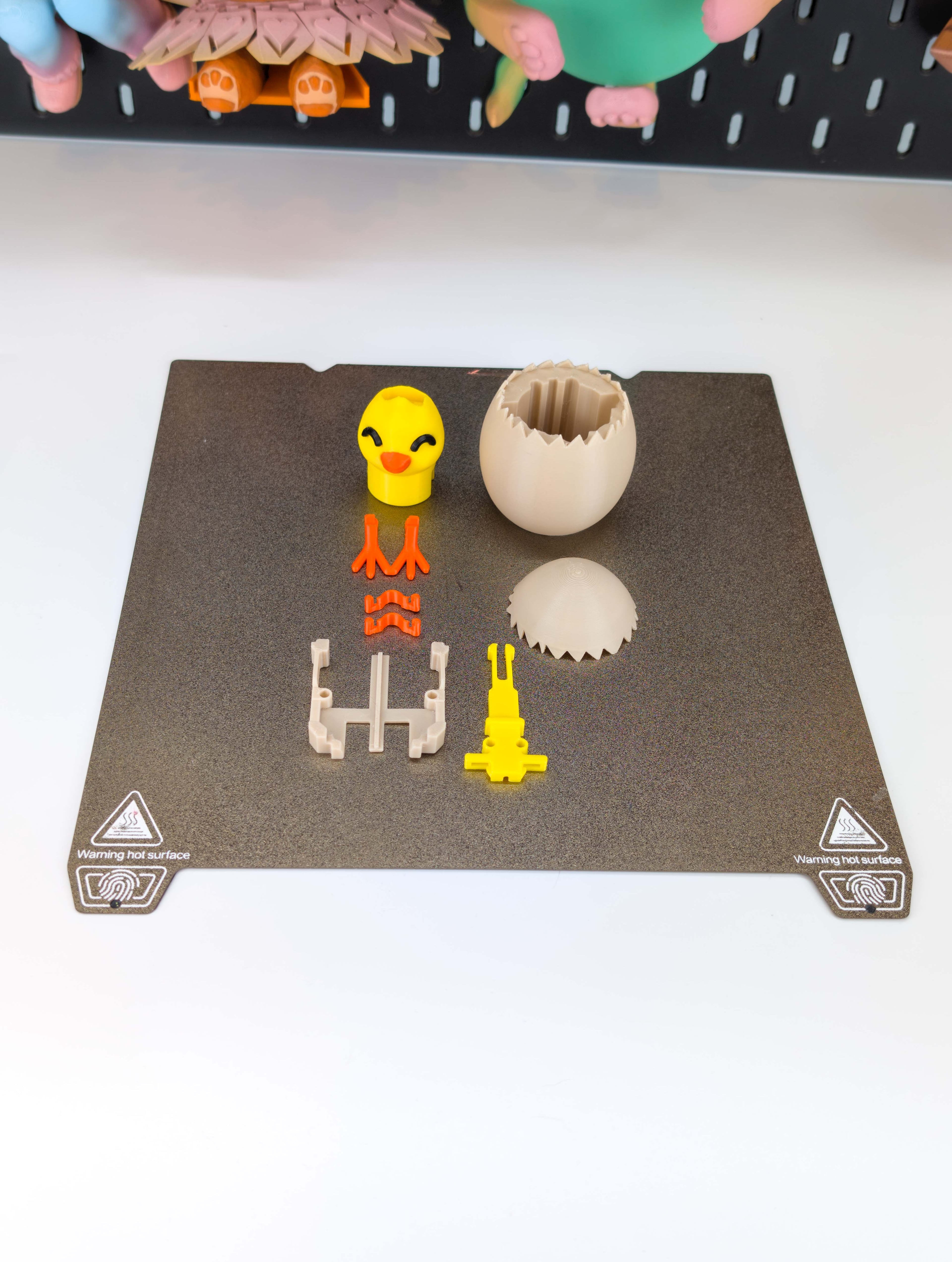 Clicky And Jumpy Egg: Easter Fidget Toy 3d model