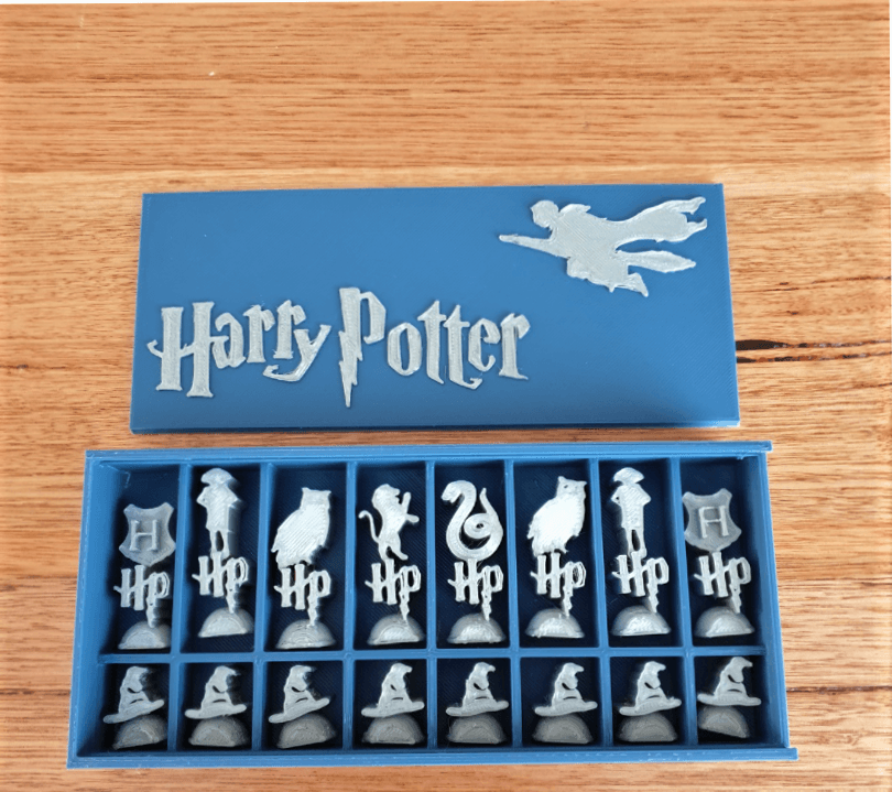 Harry Potter Chess Set and Box 3d model