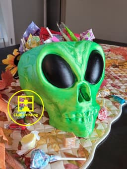 Green Alien Skull Candy Bowl / Basket 3d model