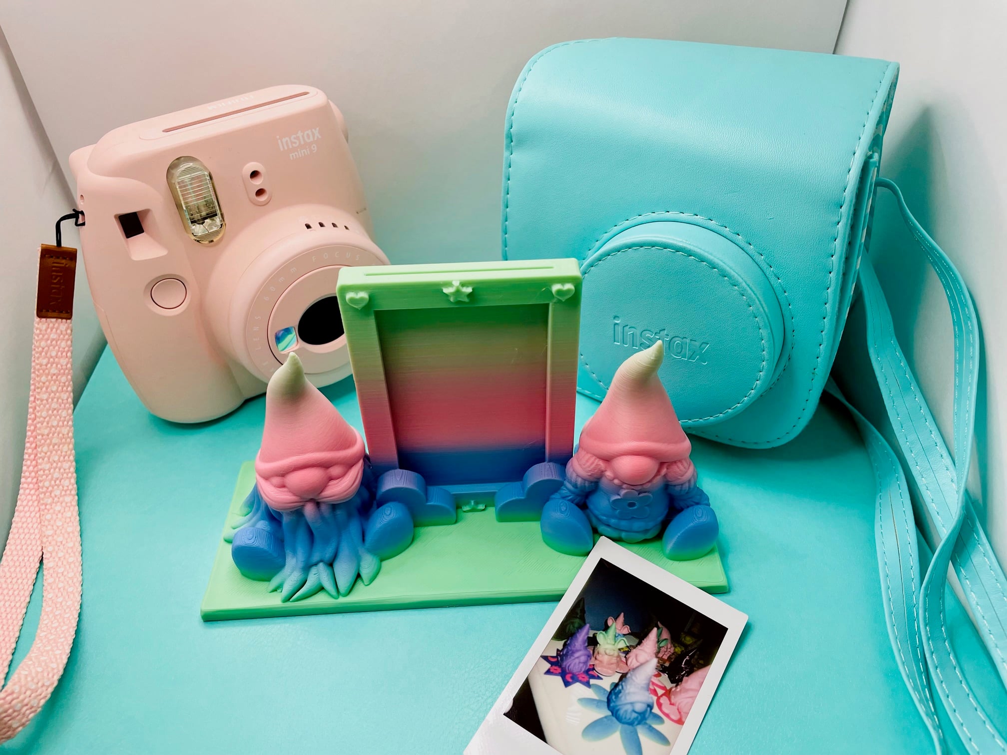 Gnome Picture Frame for Instax Film 3d model