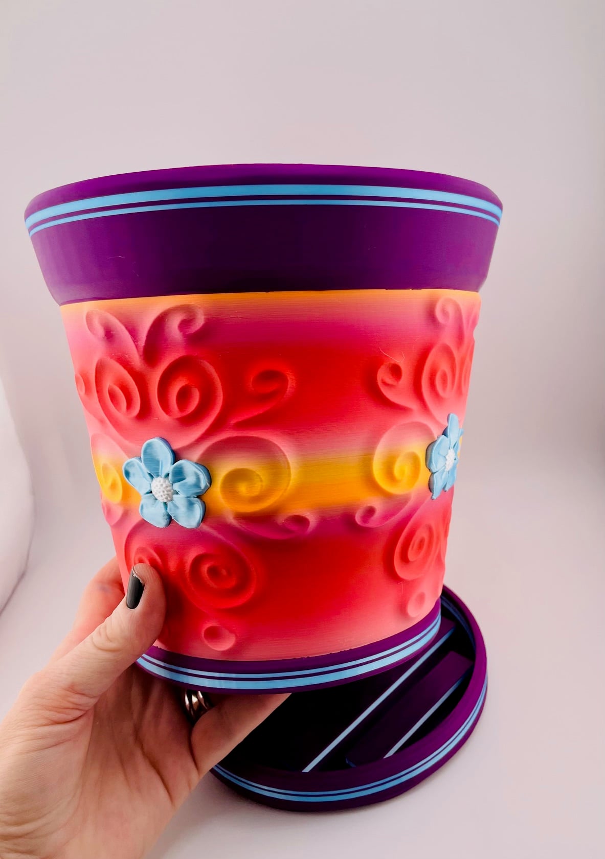 Carved 4 Flower Filigree Pot 3d model