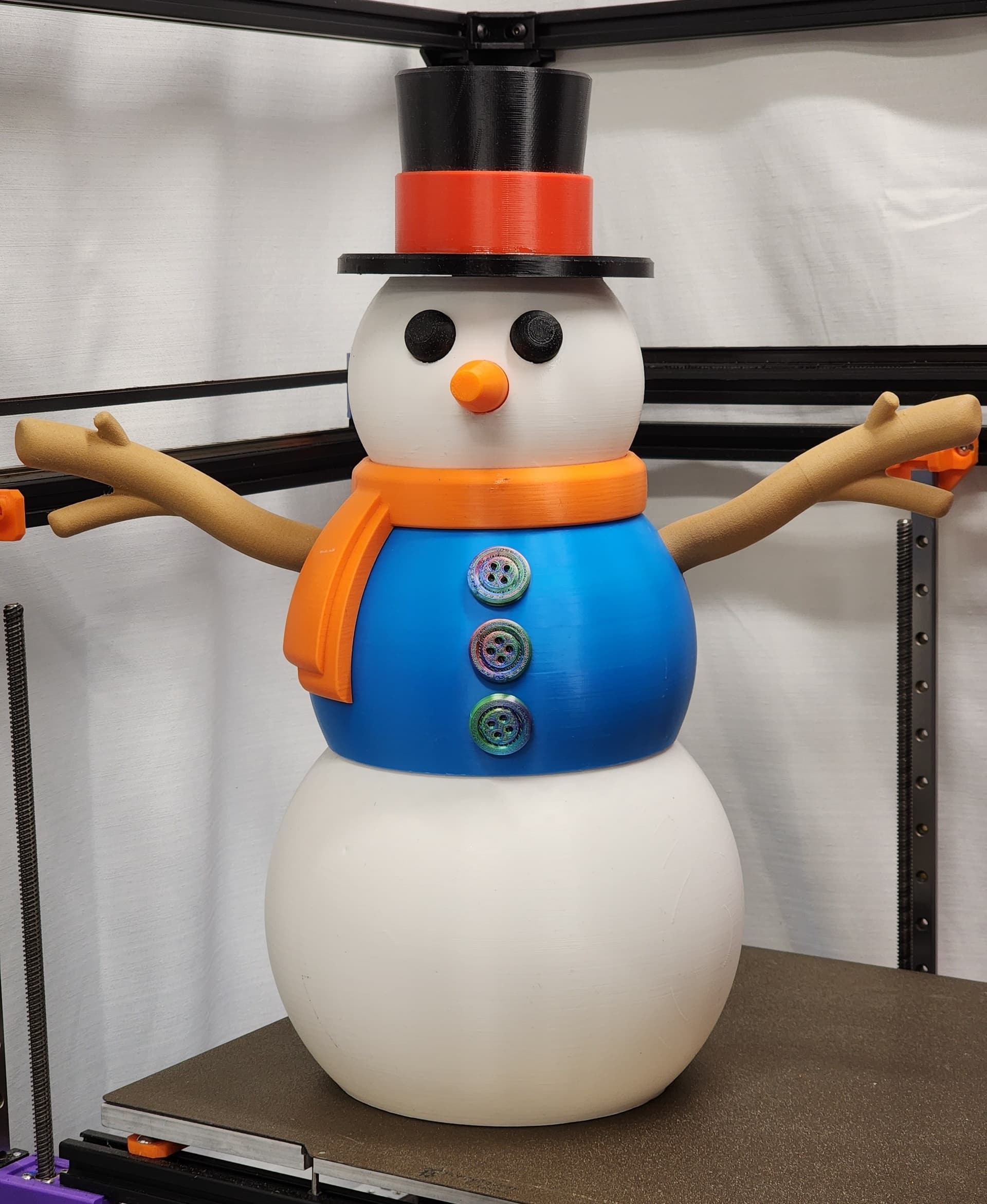Love this model! Printed in various filaments including Polymaker Polysmooth (unsmoothed), TH3D Tri-Silk, and Polymaker LW-PLA