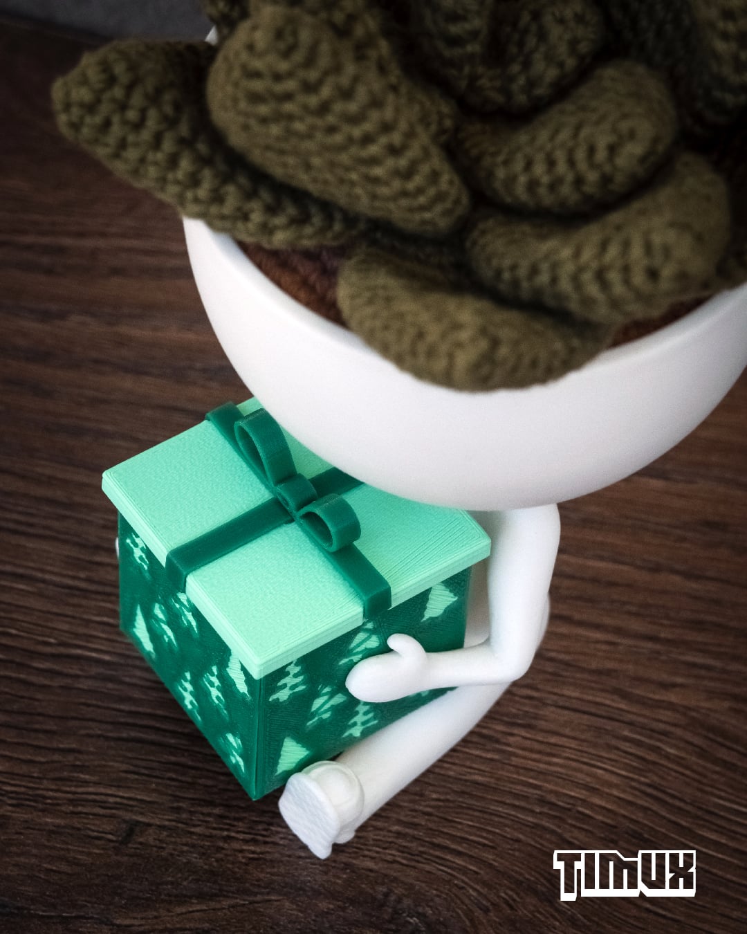 ROBERT PLANT WITH A CHRISTMAS GIFT BOX 3d model