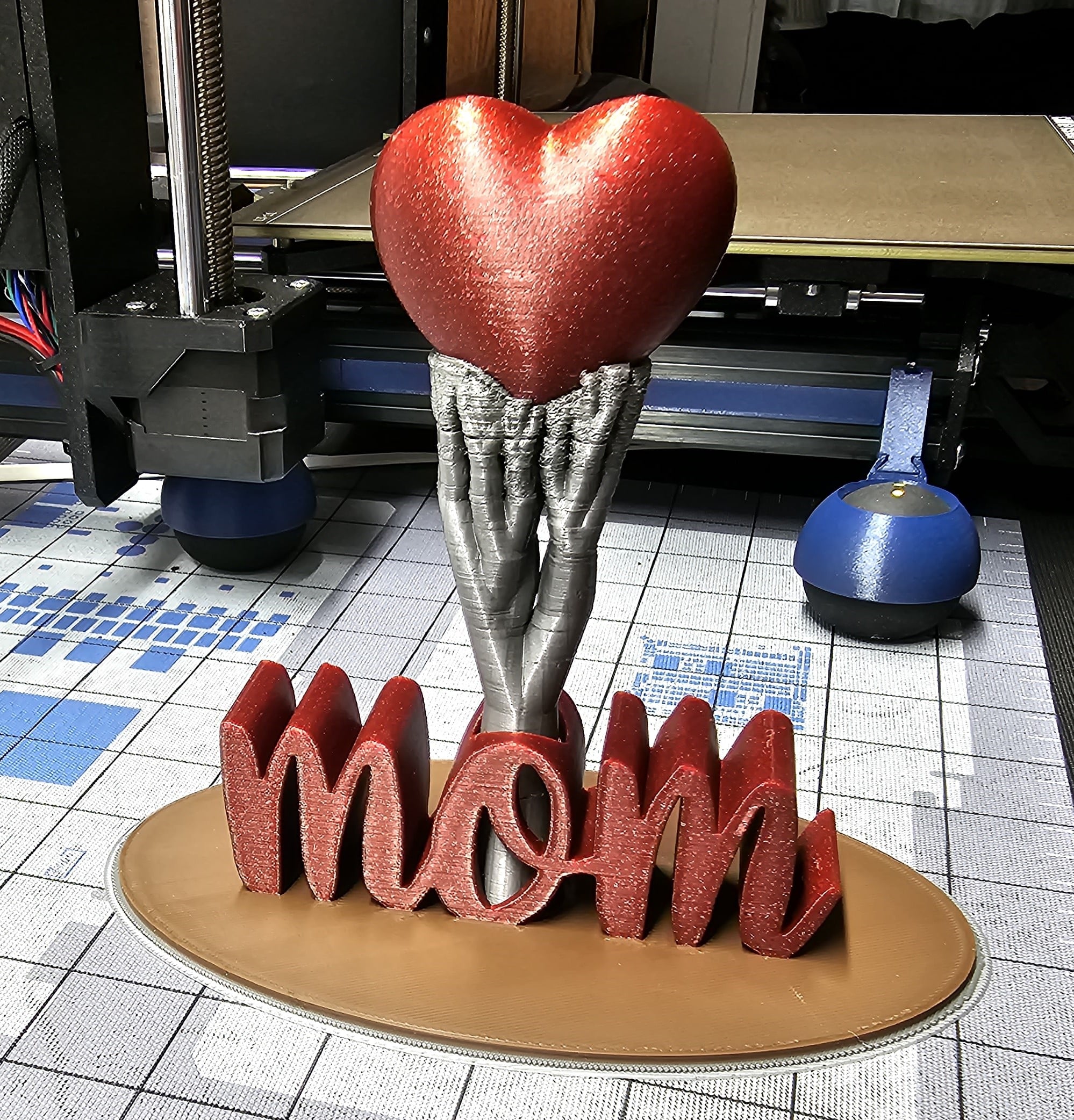 Awesome model! Had some partial clog issues towards the end, but otherwise it came out great. Thanks for taking the time to make it!