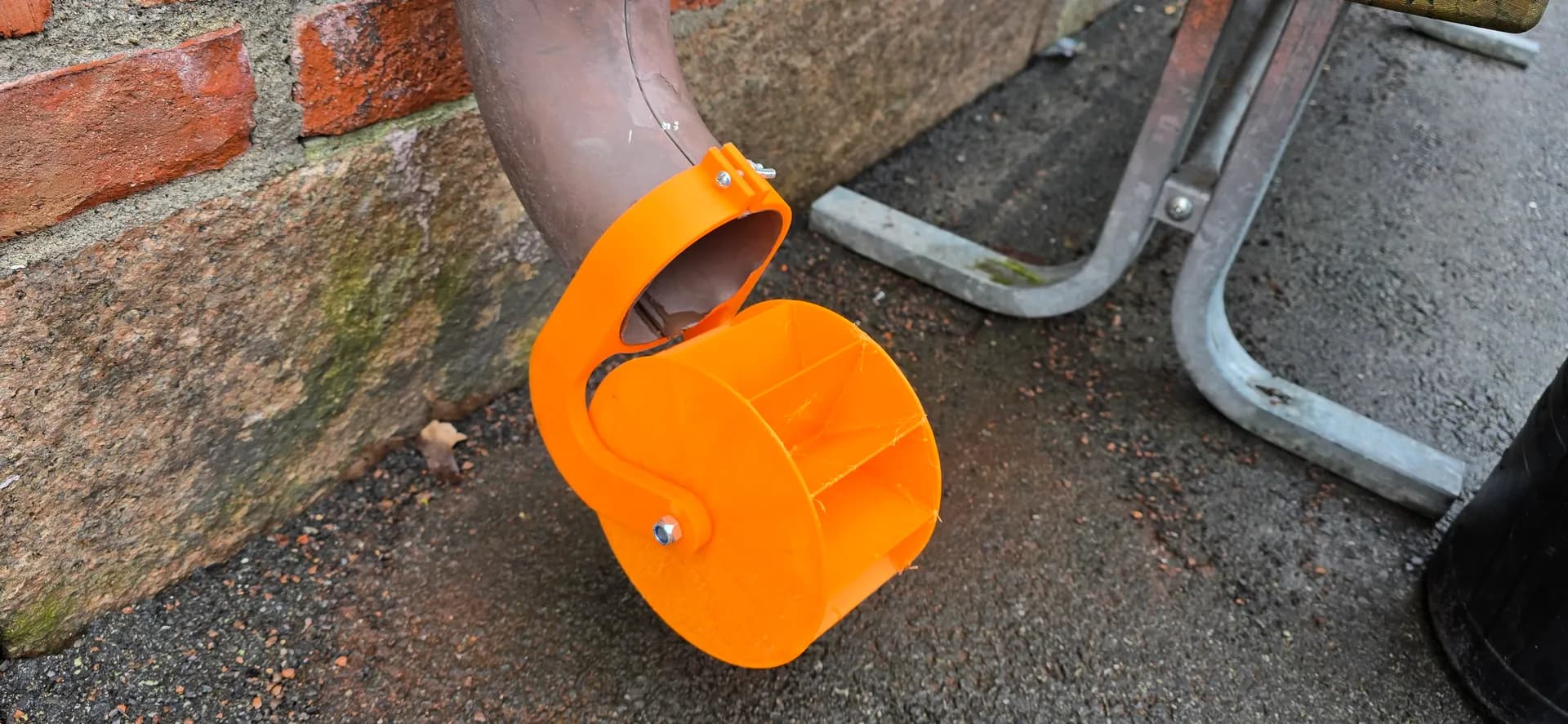 Downspout water mill 3d model