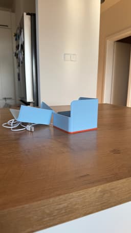 LumiBox – Hinged Cube Ambient Lamp 3d model