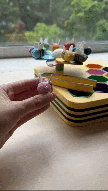 MAGNETIC BEES FOR KIDS 3d model
