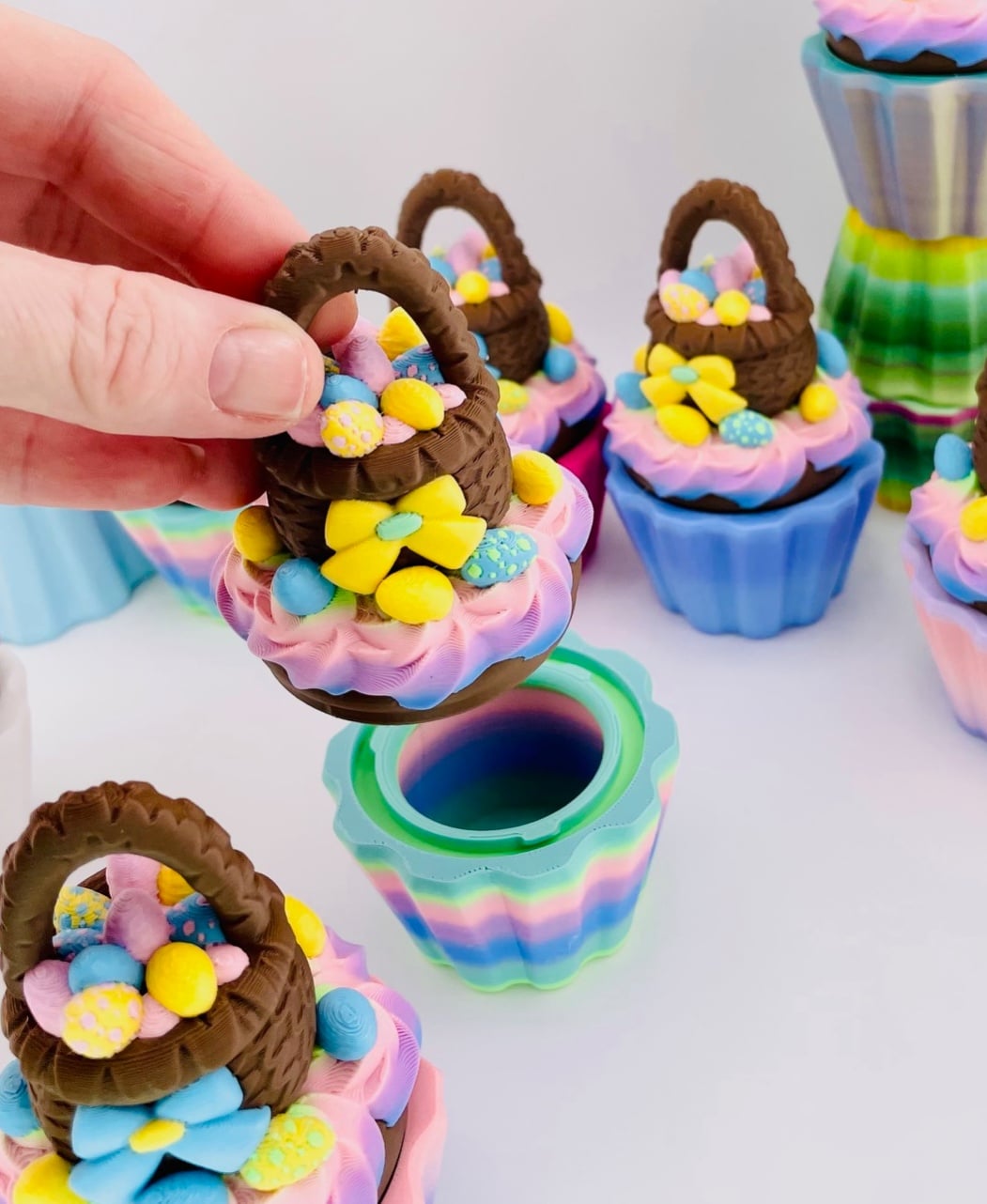 Cupcake Container -Easter Basket 3d model