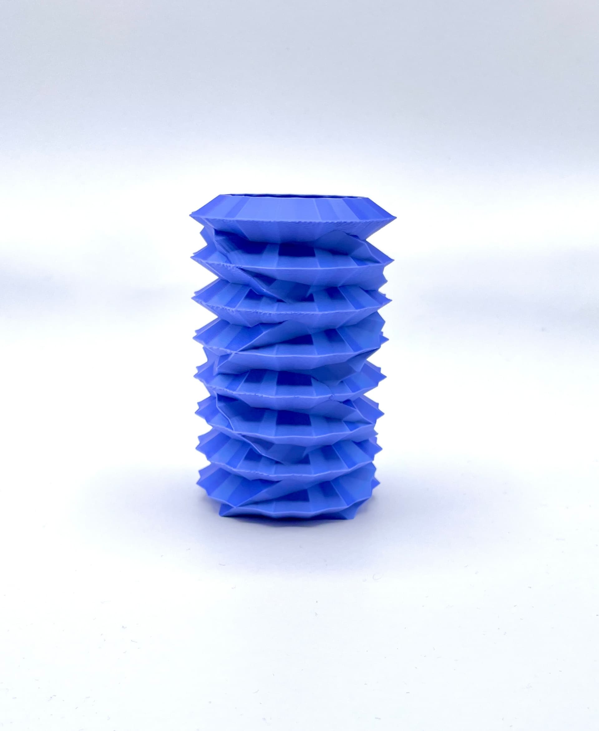 Multi Diamond Vase - Polymaker Silk PEZriwinkle! - 3d model
