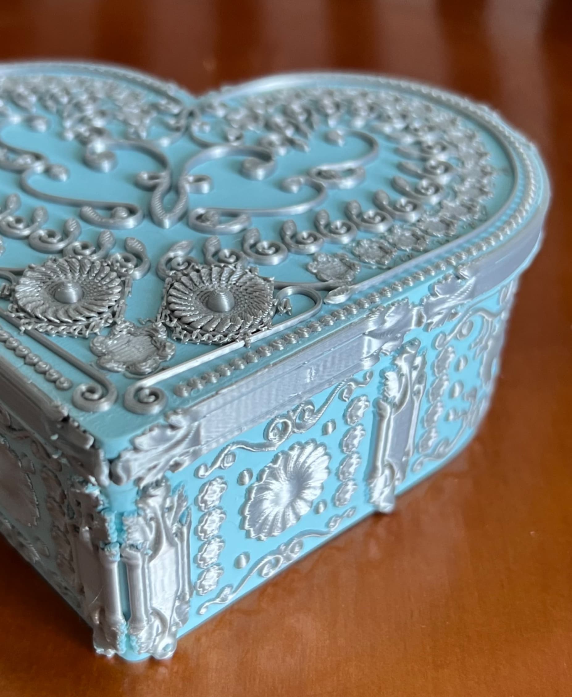 Fantastic design. I used Matte light blue and silk silver. Thank you.