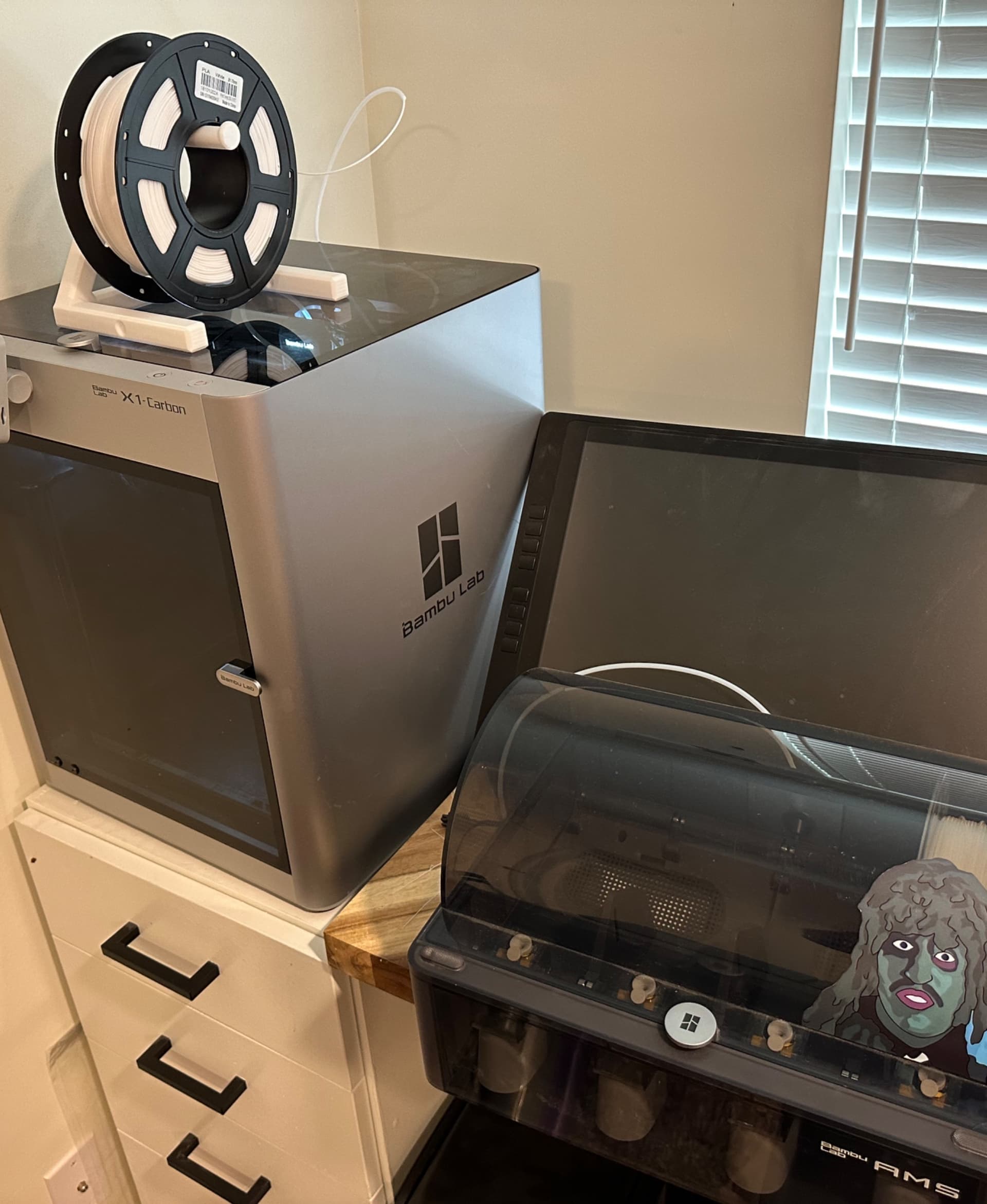 This Universal Spook holder is glorious in its simplicity- the opposite of Bambu Labs AMS. The AMS is like Old Greg- Promises all that is good, but has a downstairs mixup (AMS assist motor overload error = mangina). Thanks to the maker for a simple one piece spool holder that doesn’t require effing ball bearings and an assembly guide.