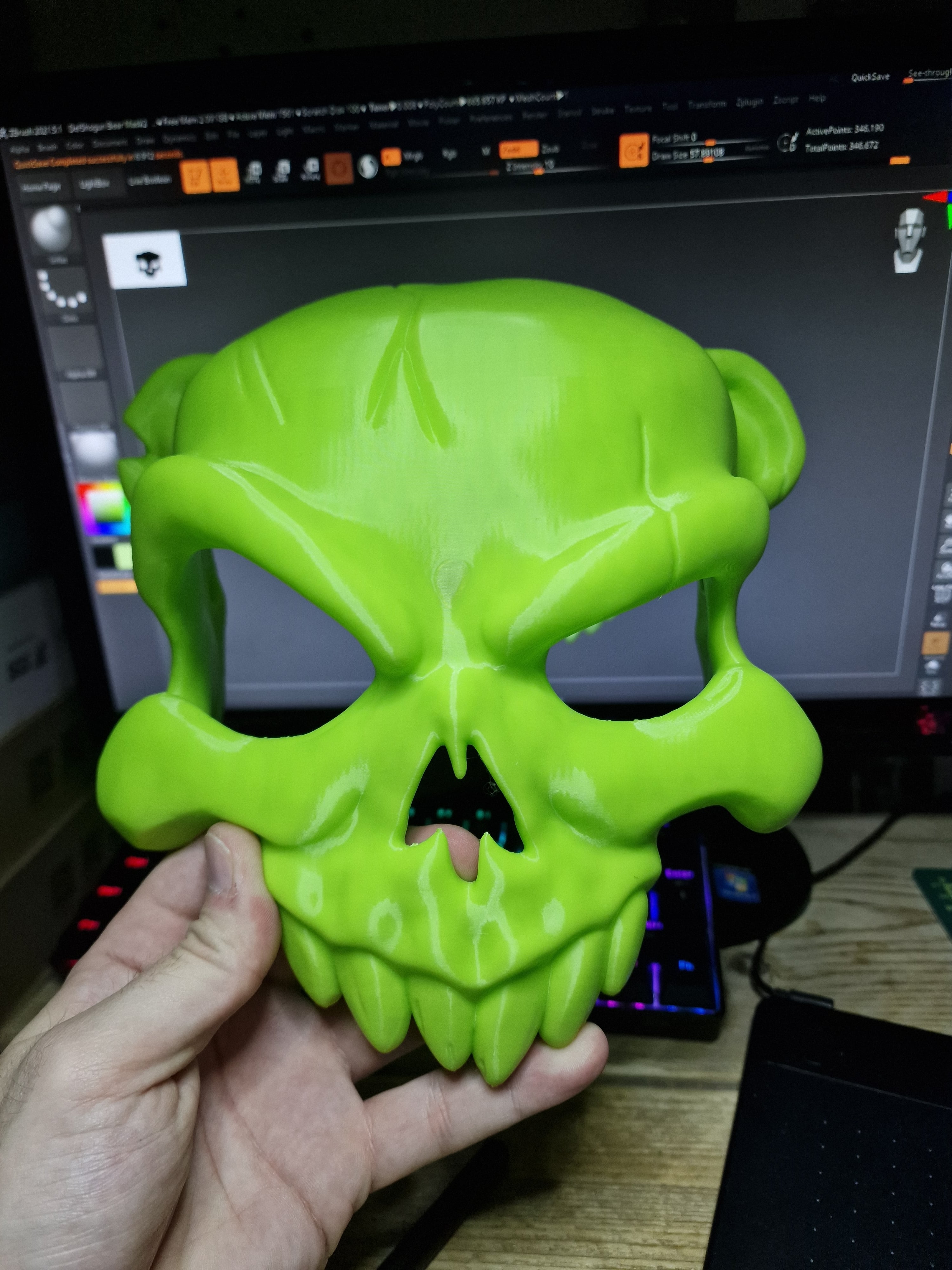Care-Less Bear Mask 3d model