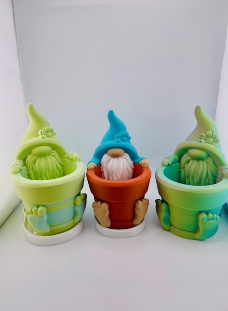 Gnome in a Pot Planter 3d model