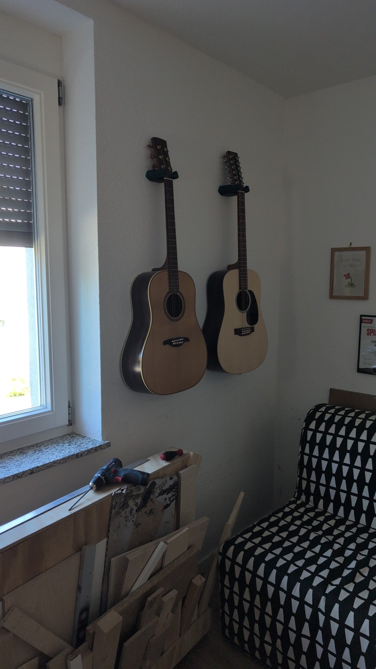 I printed two and I really love them! For my 12s anyway I had to scale it a bit, but getting the guitar is no smooth as I would like. Could you share a modified version of the object as in my photo? I am able to cut it but I am not in a cool way. Thanks.