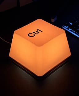 KLIK Keycap Lamp - Table lamp 3d model