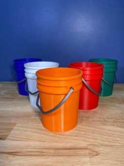 Mini 5 Gallon Bucket! 3d model