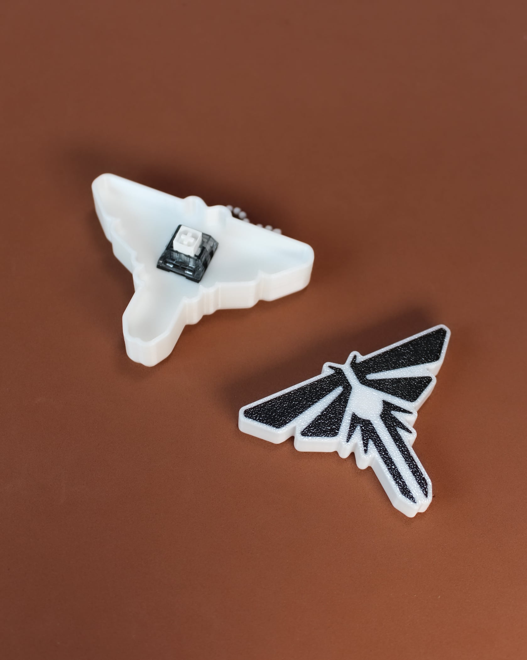 Logo Fireflies Fidget Clicker Keychain 3d model