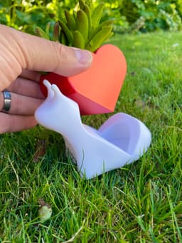 Snail With Heart Planter / Multiparts 3d model