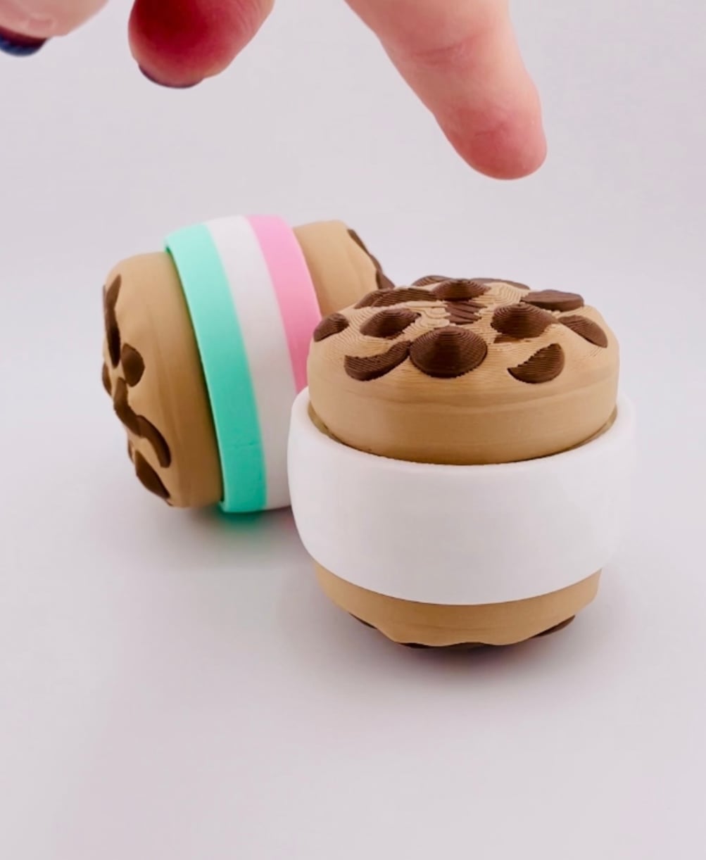 Chocolate Chip Ice Cream Sandwich DOUBLE sided Clicker 3d model