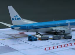 1_400 GSE Baggage Carts 3d model