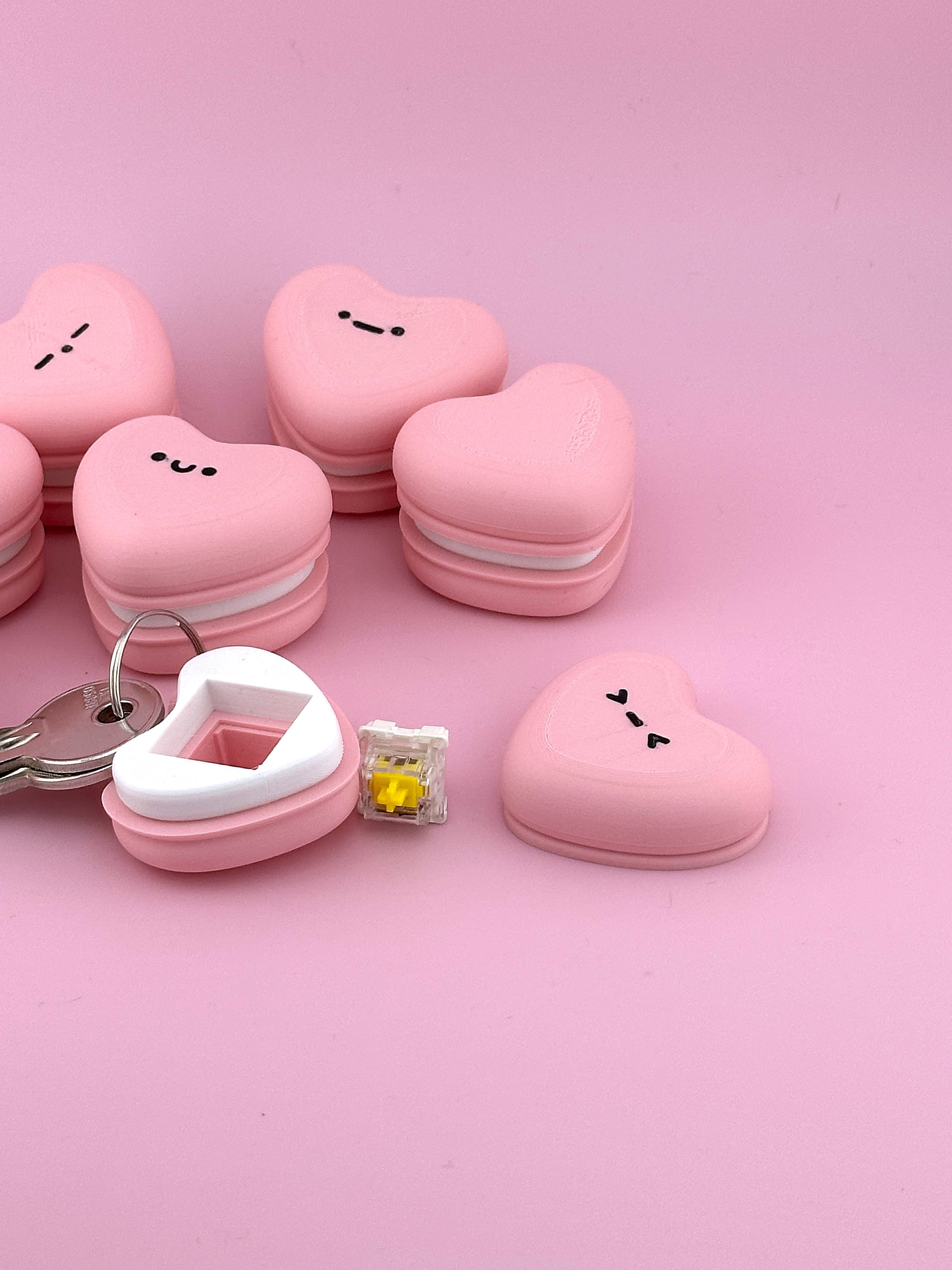 Clicky heart macaron keychain complete edition 3d model
