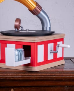 Gramophone Speaker & Charger 3d model