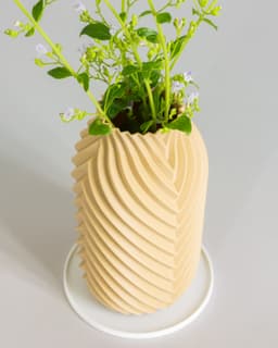 KROMATIK Vase 004 (2 versions) 3d model