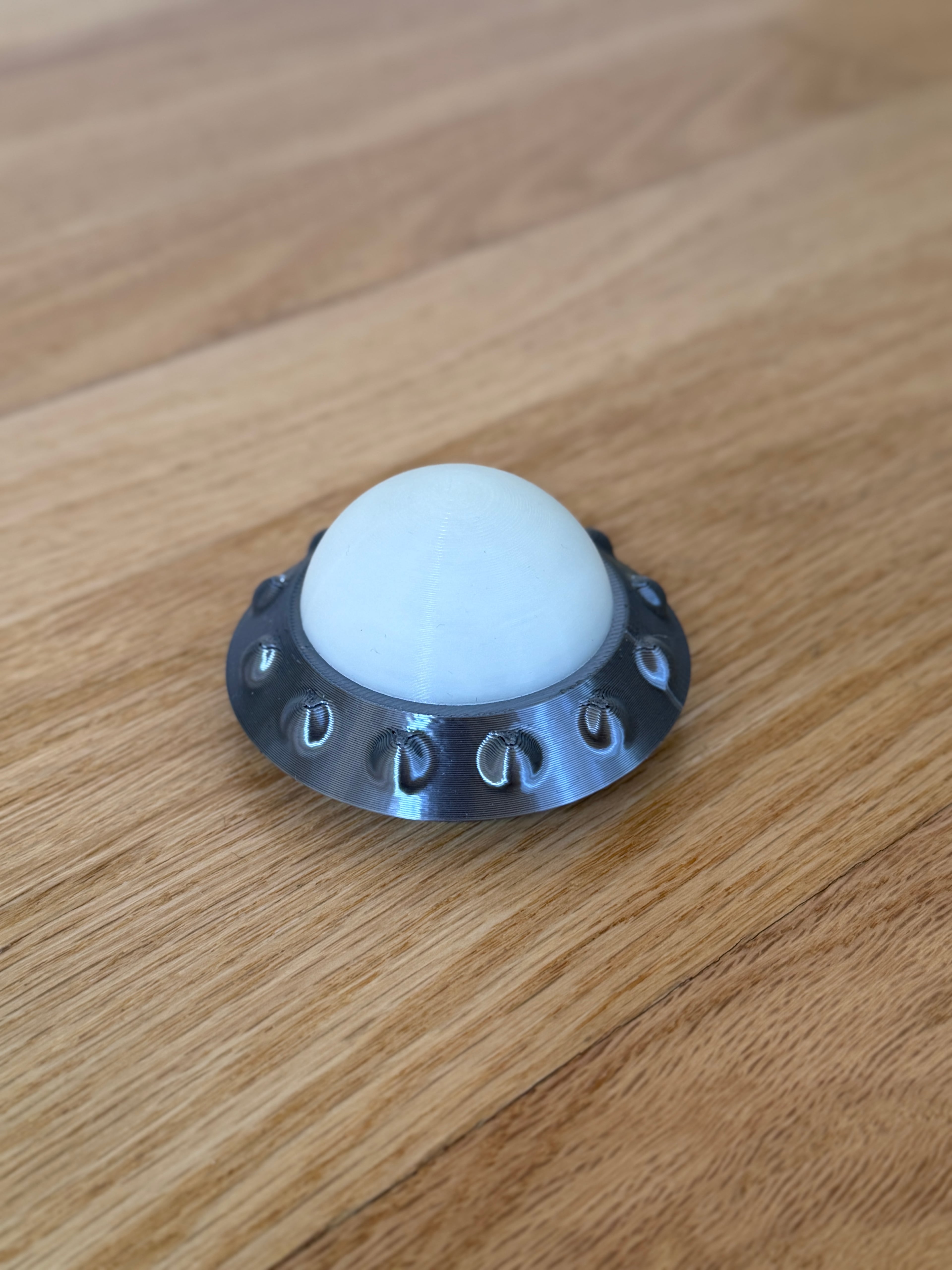 UFO Fidget Spinner (Bearing Required) 3d model