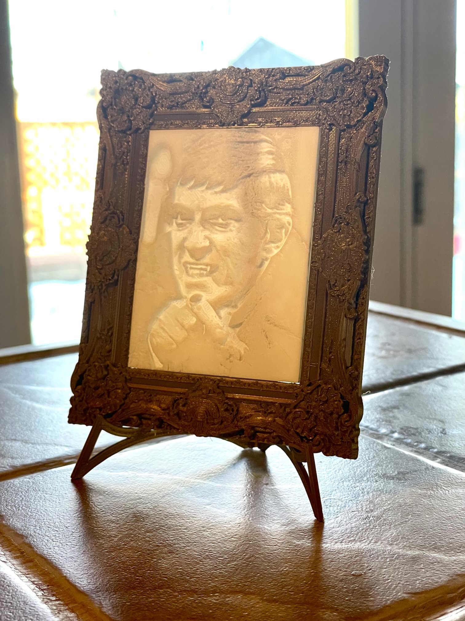 Barnabas the Vampire Lithophane Frame Remix 3d model