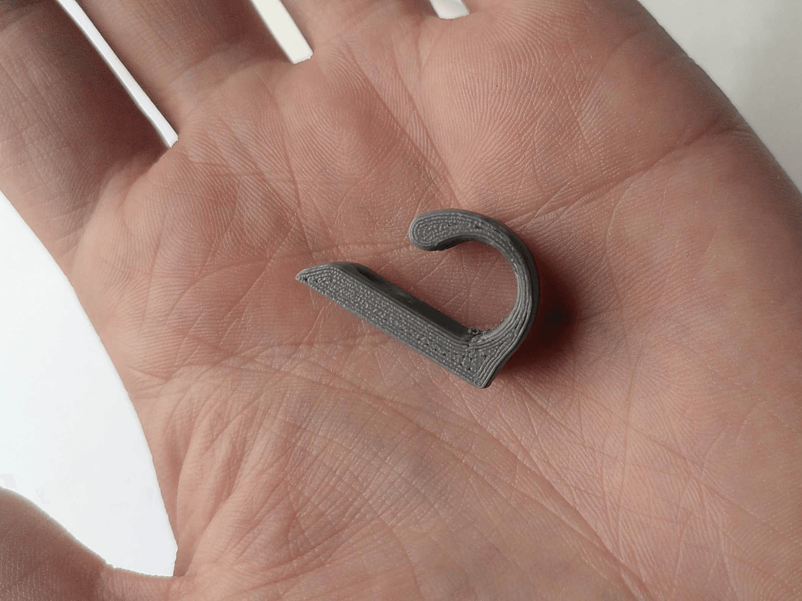 Tiny curly hook 3d model