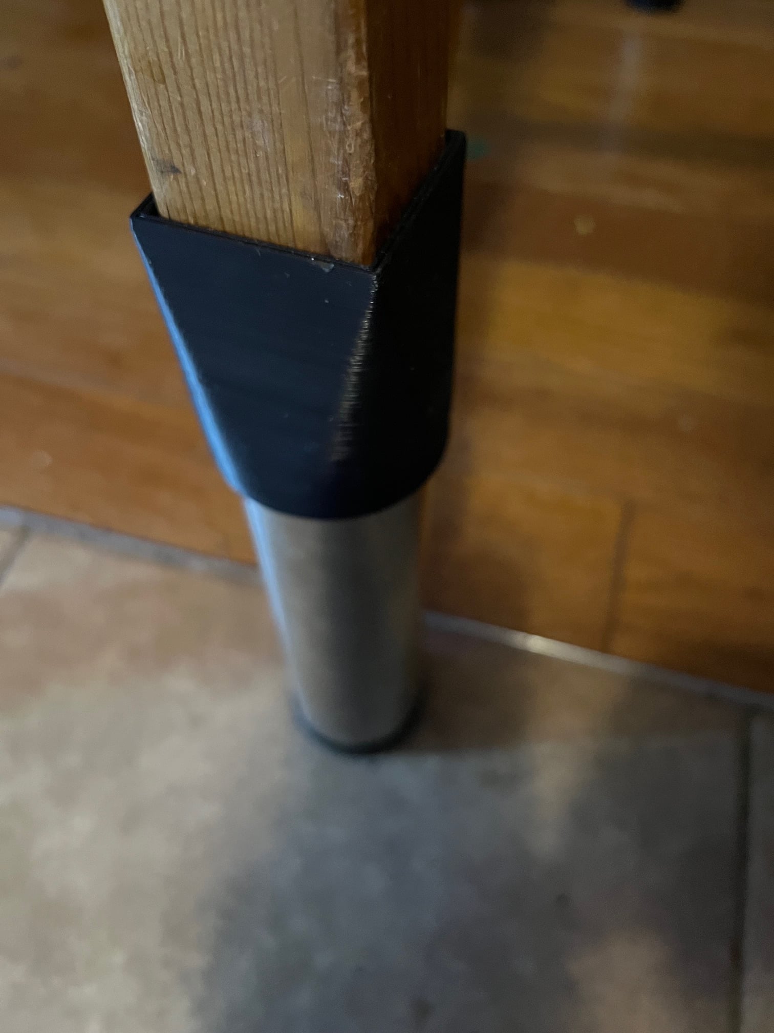 Square‑to‑Round Furniture Riser 3d model