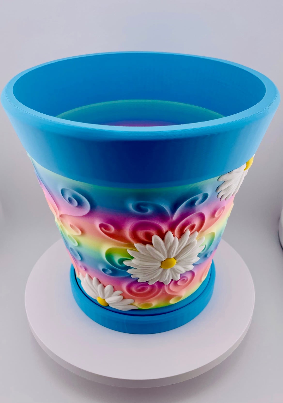 Daisy Filigree Pot 3d model