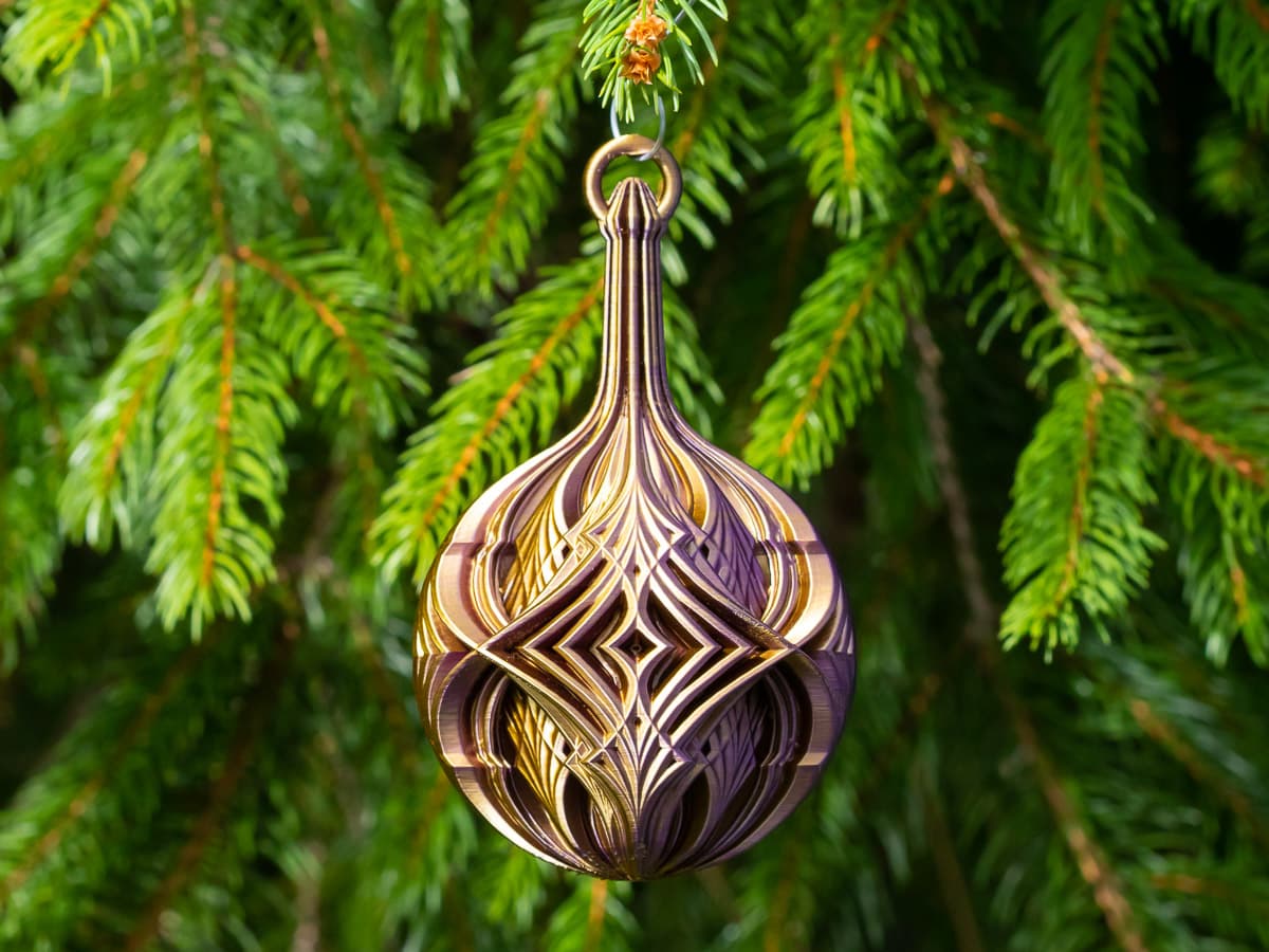 Christmas Ball with Intersecting Diamonds 3d model