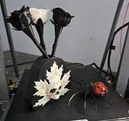 put a couple things together with your skull leaf. The spider turned out really cool as well. 3d model