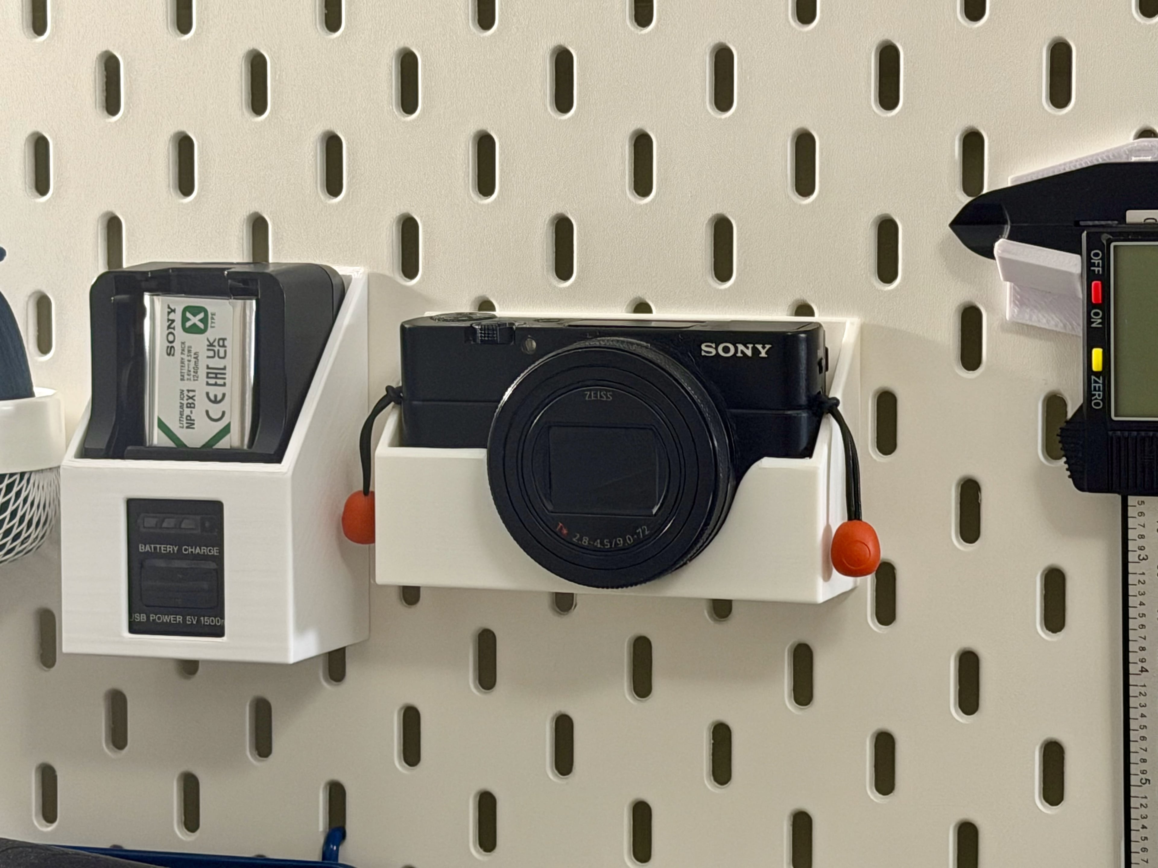 Sony RX100VII Skadis mount 3d model