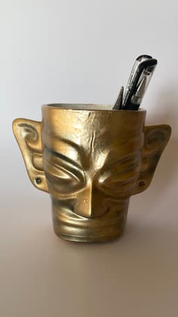 Alien face pen holder.3mf 3d model