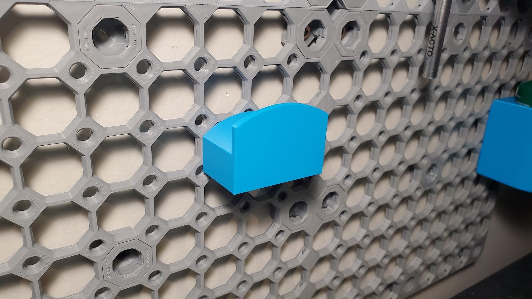 Customizable Multiboard tape roll holder 3d model