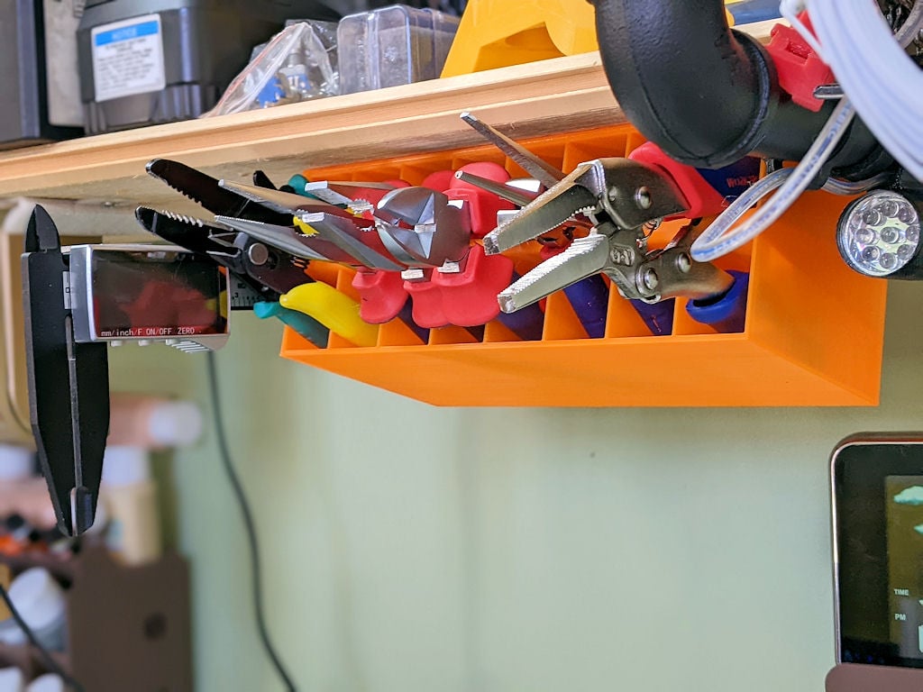Under Shelf Plier Dock 3d model