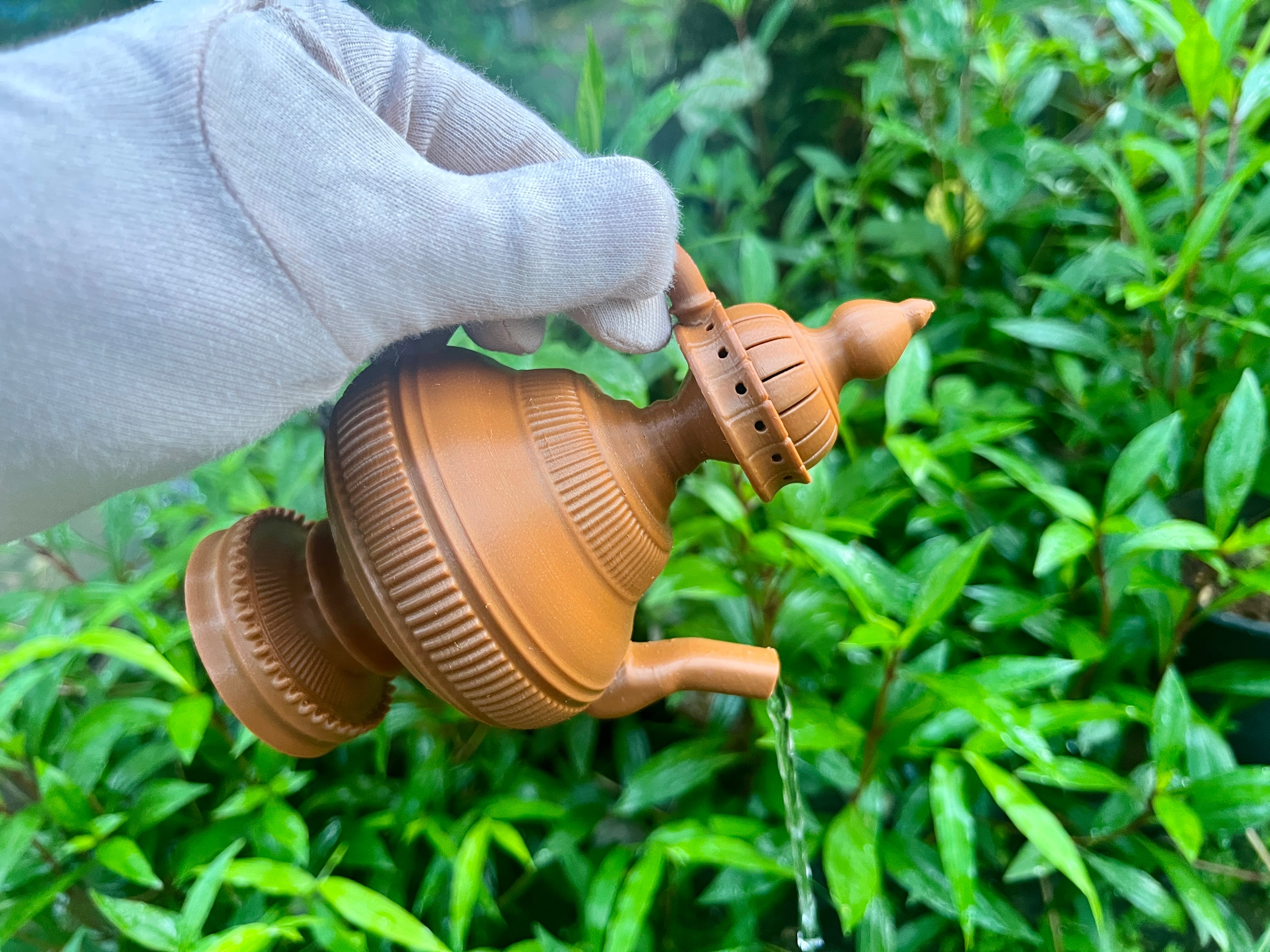 Magic watering can (longer spout) 3d model