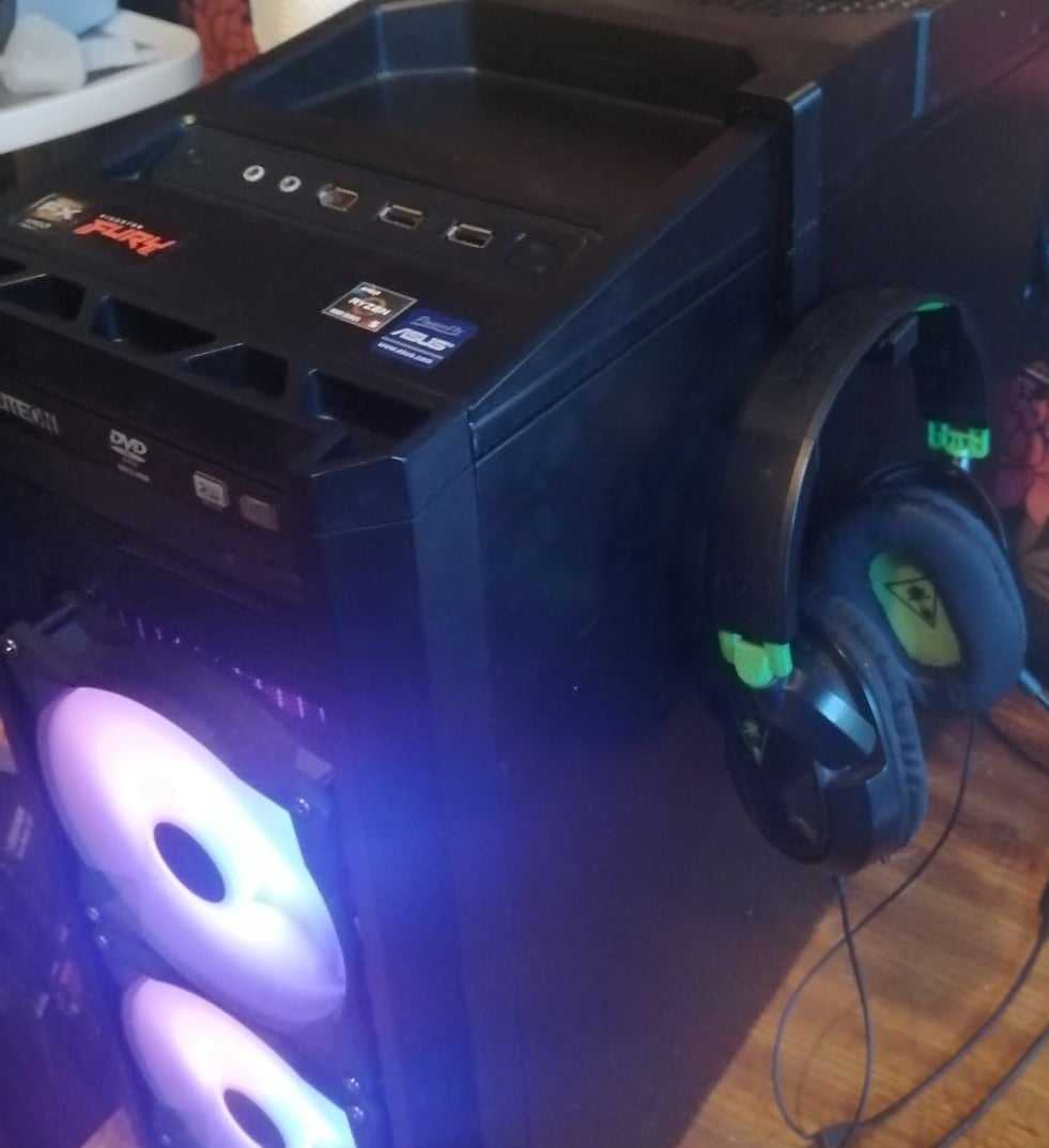 Simple Antec 900 Headset Clip 3d model