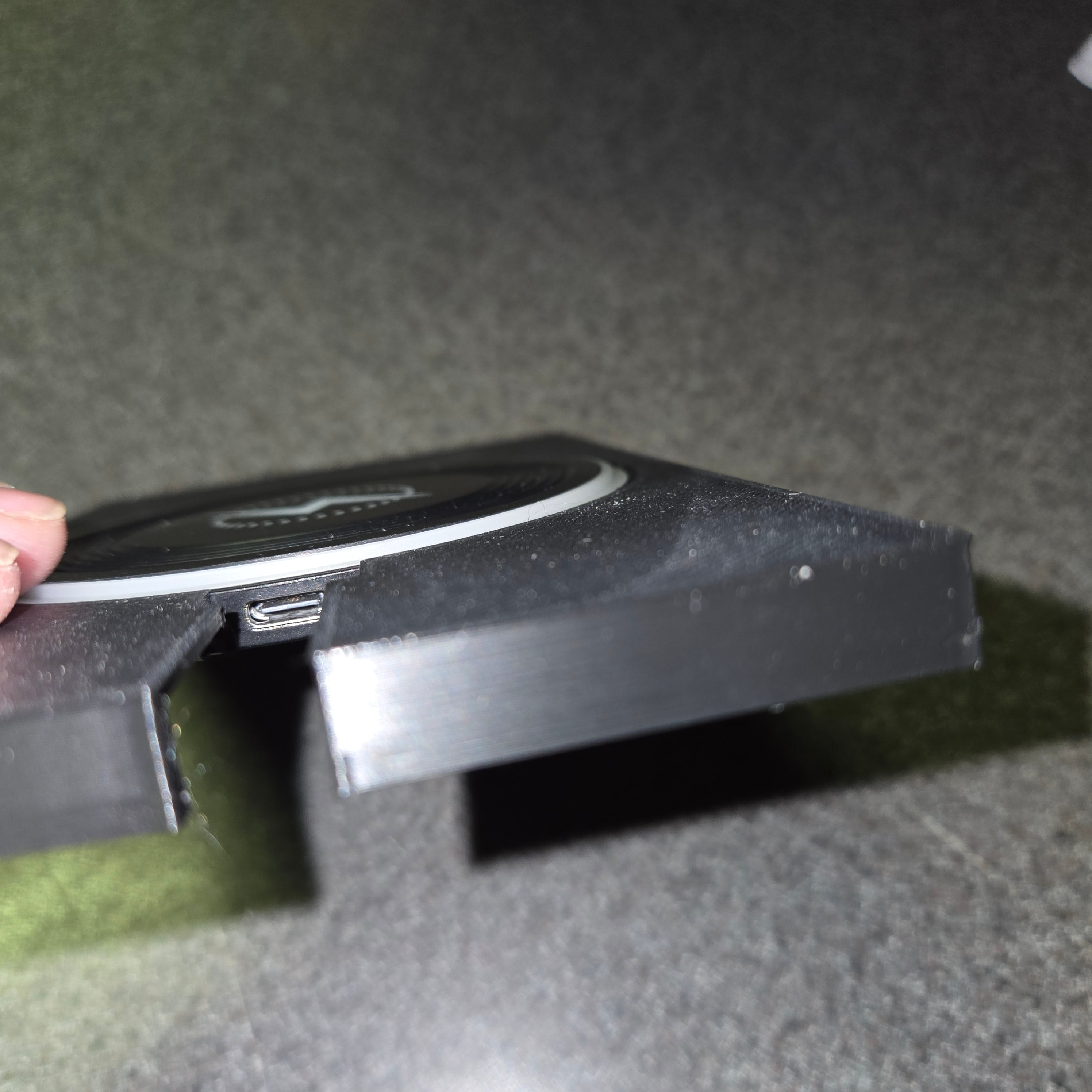 wireless charger box stronger frame.3mf 3d model