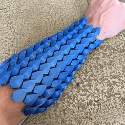 Articulated Scalemail Bracer 3d model
