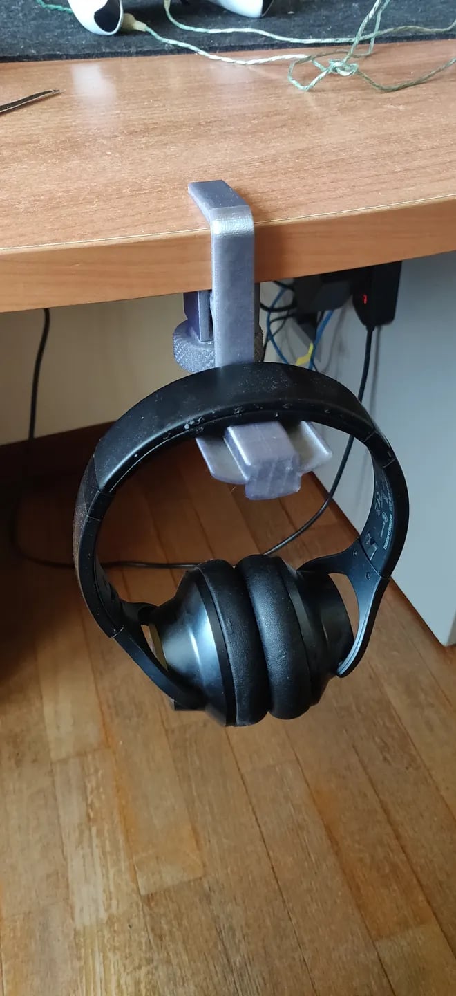 Yet Another Headphone Hanger 3d model